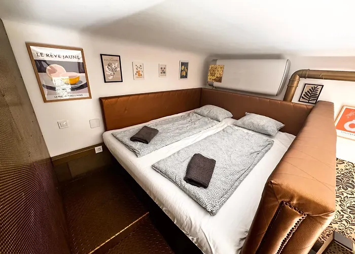 Apartment King - Promo @king Str.@heroes Square Budapest