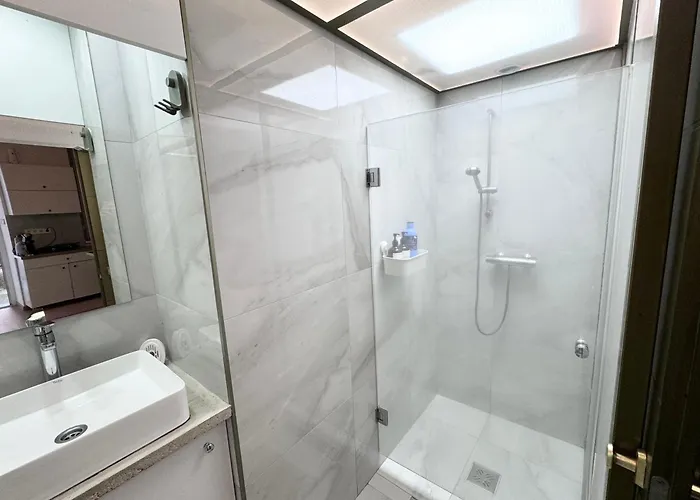 Boutique Studio Near Heroes Square Central Budapest Apartment *